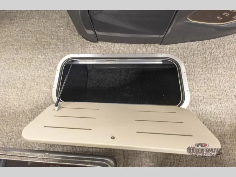 Slide: The Image of M Series 24MSLLSE 2026 - 27