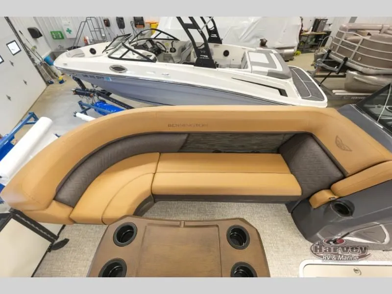 Slide: The Image of M Series 24MSLLSE 2026 - 28