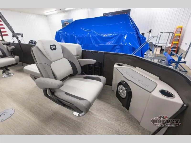 Slide: The Image of Sportfisher Sport 23-2SRL 2026 - 12