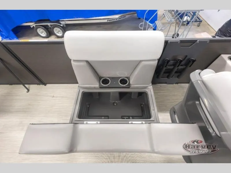 Slide: The Image of Sportfisher Sport 23-2SRL 2026 - 16