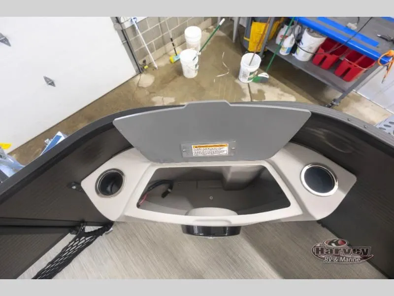 Slide: The Image of Sportfisher Sport 23-2SRL 2026 - 32