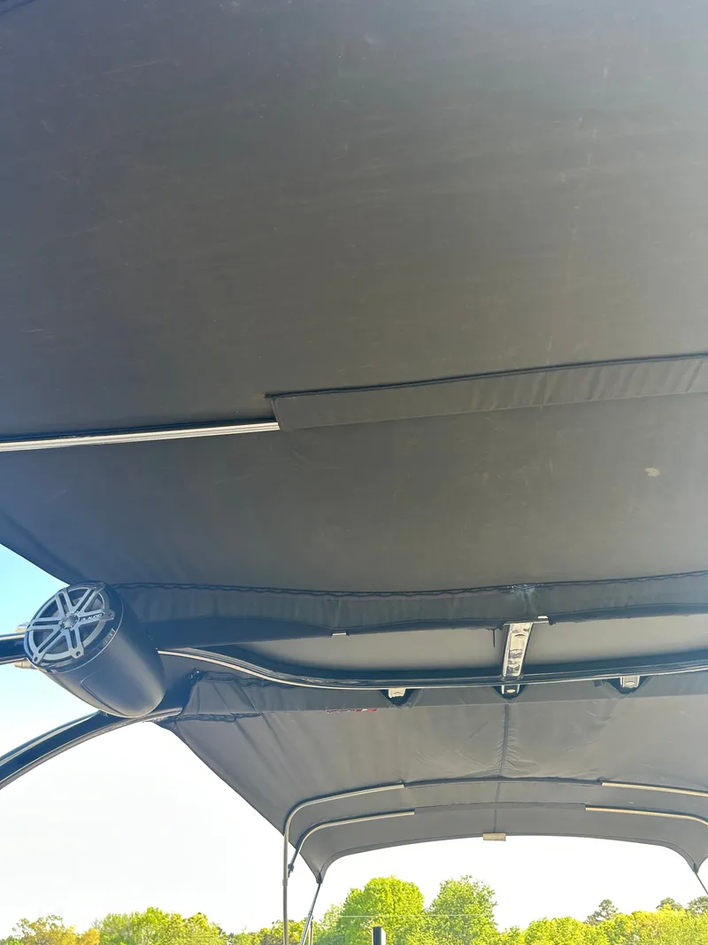 Slide: The Image of Harris Grand Mariner 250 2019 - 19