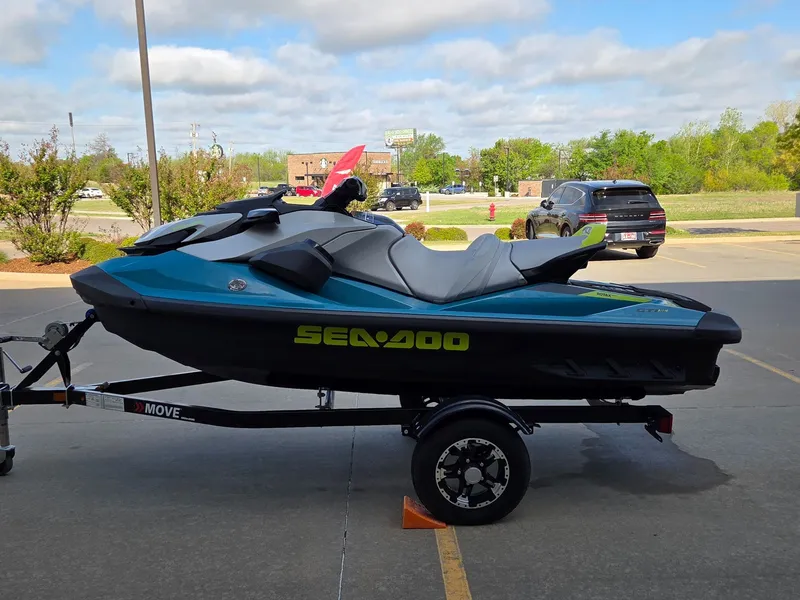 Slide: The Image of Sea-Doo GTI SE 130 iBR iDF Sound System 2024 - 5