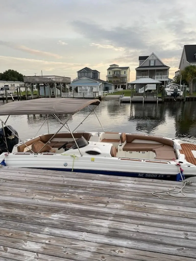 Slide: The Image of Stingray 212 SC 2022 - 6