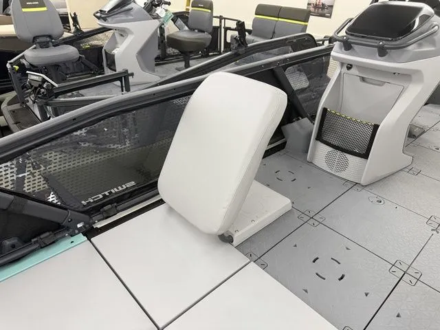 Slide: The Image of Sea-Doo Switch Sport™ 21 - 300 Hp - Tech Painted 2026 - 15