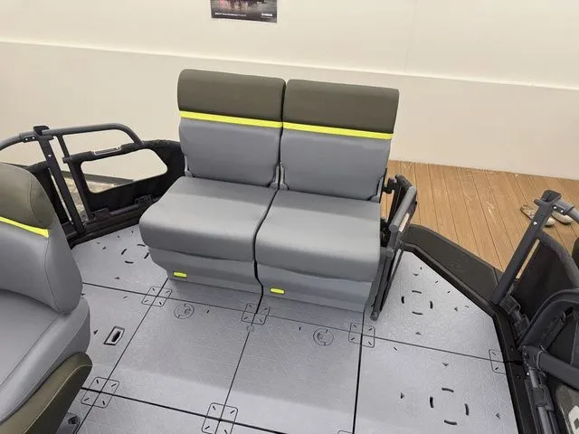 Slide: The Image of Sea-Doo Switch Fish™ Compact - 170 Hp Painted 2026 - 6