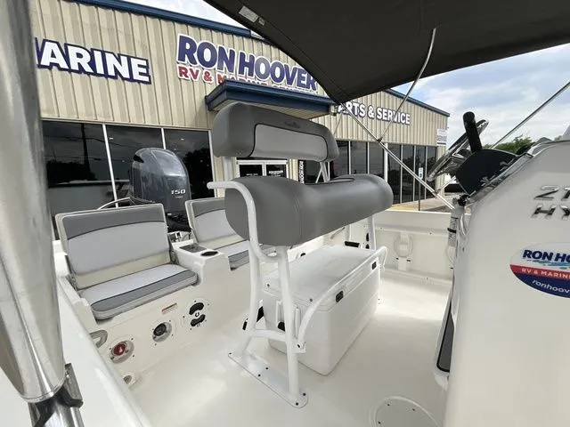 Slide: The Image of NauticStar 211 Hybrid 2021 - 8