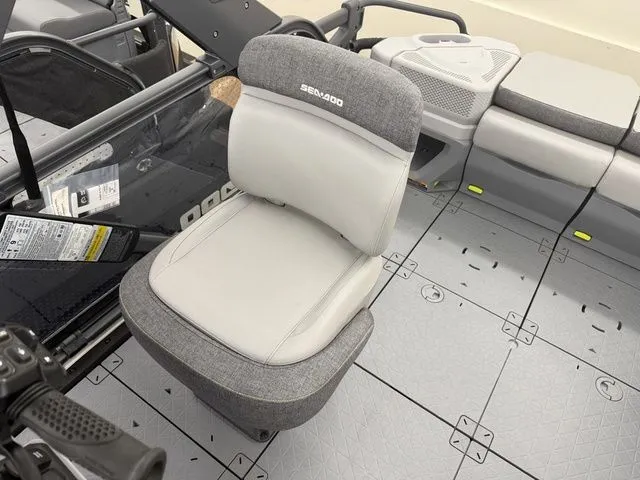 Slide: The Image of Sea-Doo Switch Sport™ 21 - 300 Hp - Tech Painted 2026 - 11