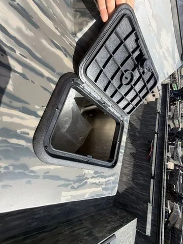 Slide: The Image of War Eagle 860LDSV 2026 - 19