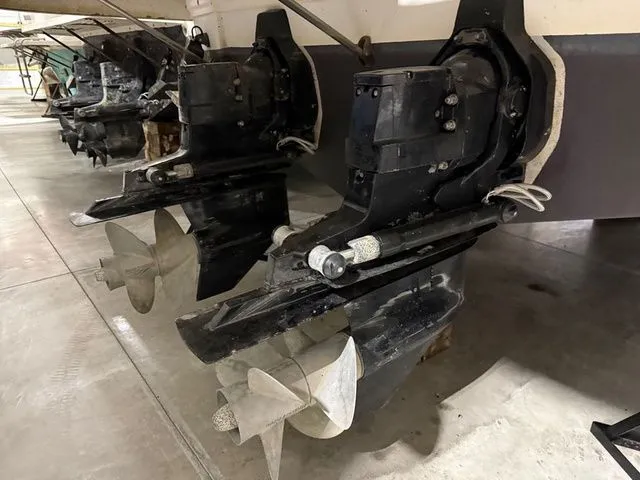 Slide: The Image of Chaparral 290 Signature 2004 - 14