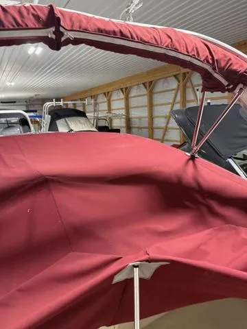 Slide: The Image of Chaparral 290 Signature 2004 - 18