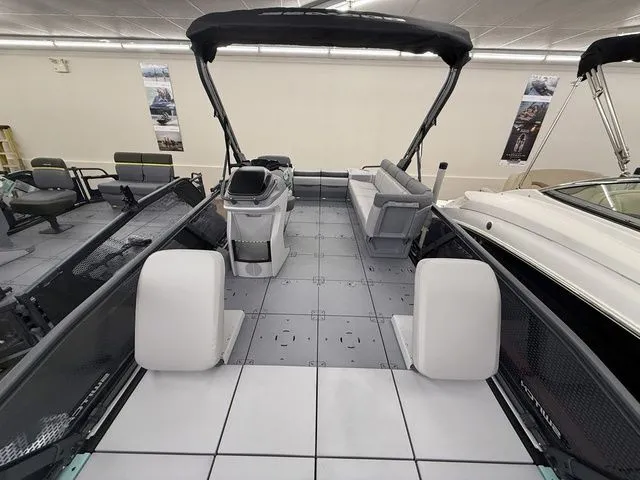 Slide: The Image of Sea-Doo Switch Sport™ 21 - 300 Hp - Tech Painted 2026 - 14