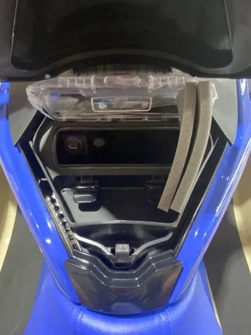 Slide: The Image of Sea-Doo Wake 2025 - 10