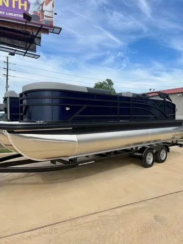 Slide: The Image of Bennington 22 S CRUISE JUMP SEAT 2026 - 3