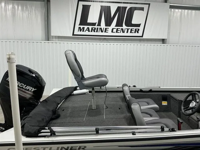 Slide: The Image of Crestliner VT 17 2016 - 5