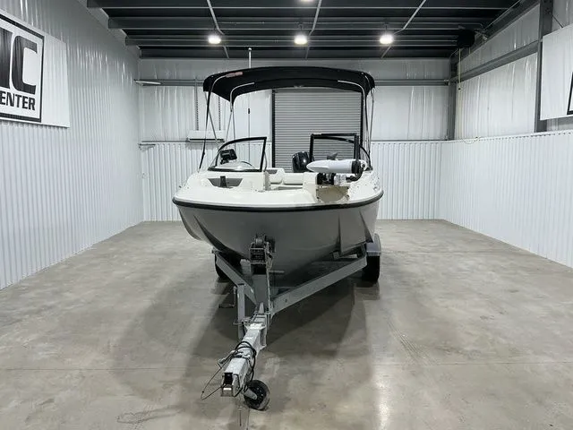 Slide: The Image of Bayliner ELEMENT E21 Fish 2019 - 17