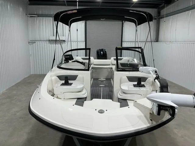 Slide: The Image of Bayliner ELEMENT E21 Fish 2019 - 18