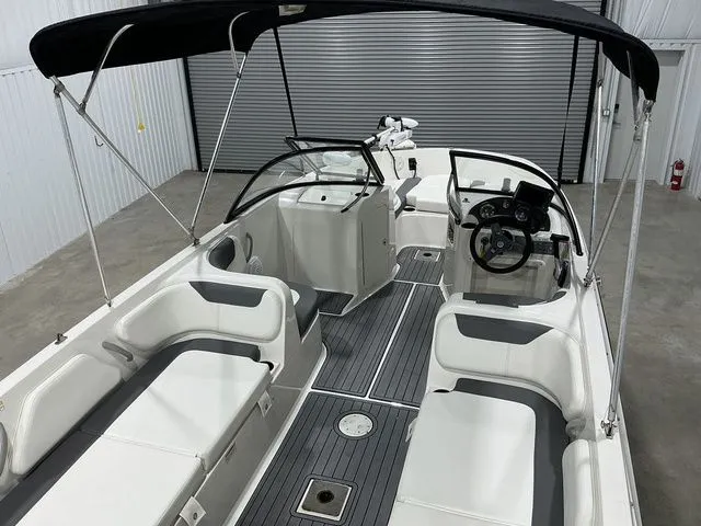 Slide: The Image of Bayliner ELEMENT E21 Fish 2019 - 25