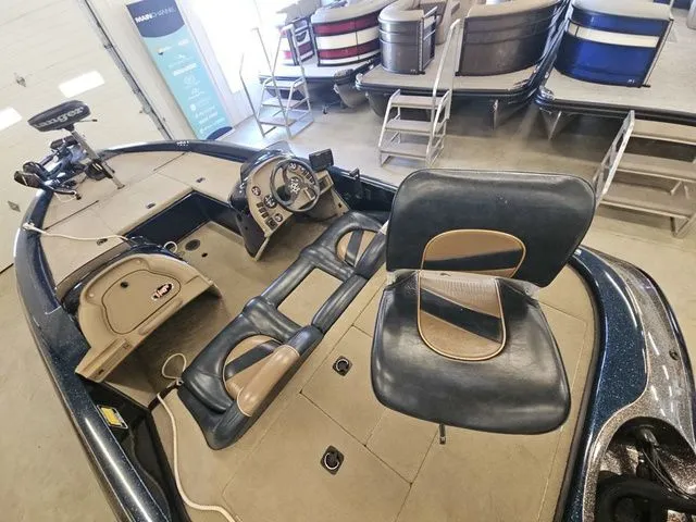 Slide: The Image of ranger bass boats R83VS 2000 - 6