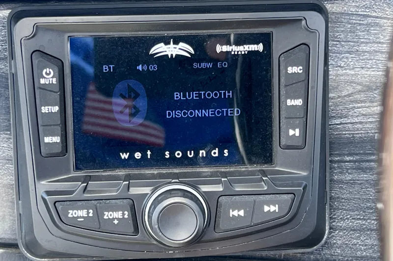 Slide: The Image of 2023 Bentley Pontoons 250 Elite Admiral stereo display showing Bluetooth disconnected. - 40