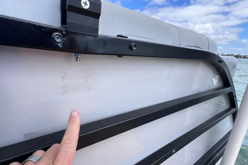 Slide: The Image of Bentley Pontoons 250 Elite Admiral 2023 - 50