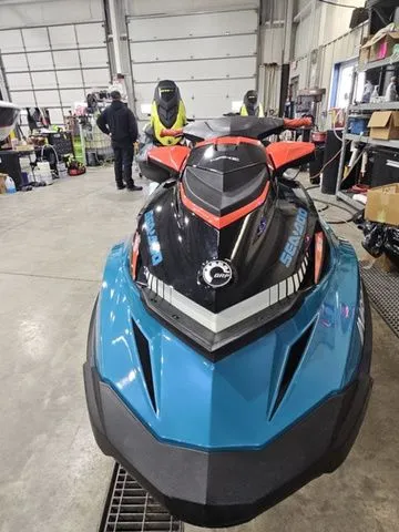 Slide: The Image of Sea-Doo Wake 2019 - 5