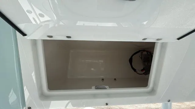 Slide: The Image of Sea Pro 250 Bay 2026 - 16