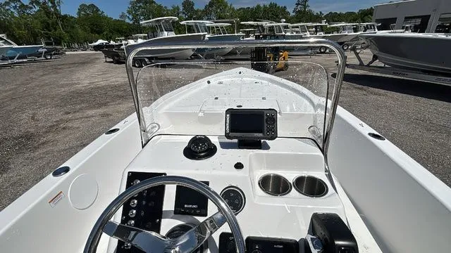 Slide: The Image of Sea Pro 172 Bay 2026 - 7