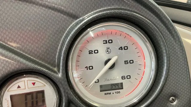 Slide: The Image of Rinker 226 Captiva Bowrider 2008 - 18