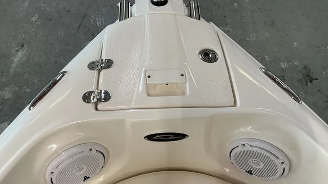 Slide: The Image of Rinker 226 Captiva Bowrider 2008 - 9