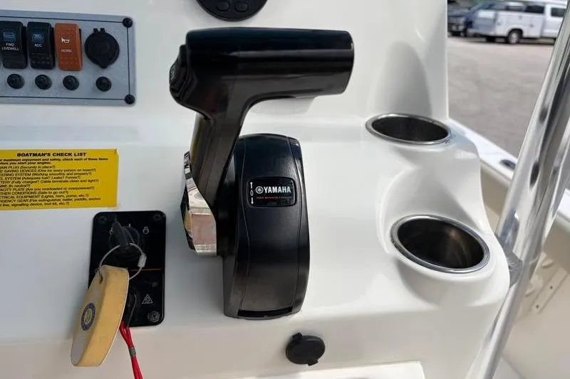 Slide: The Image of Yamaha throttle control on 2025 Key West 210 Bay Reef boat dashboard. - 40