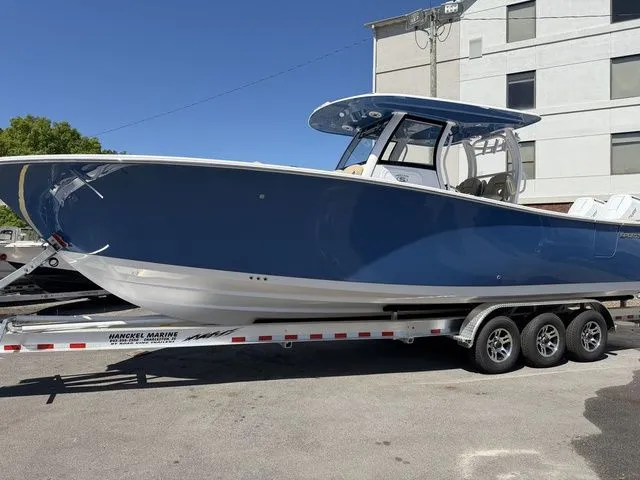 The Image of Sportsman Heritage 321 Center Console 2026 - 1