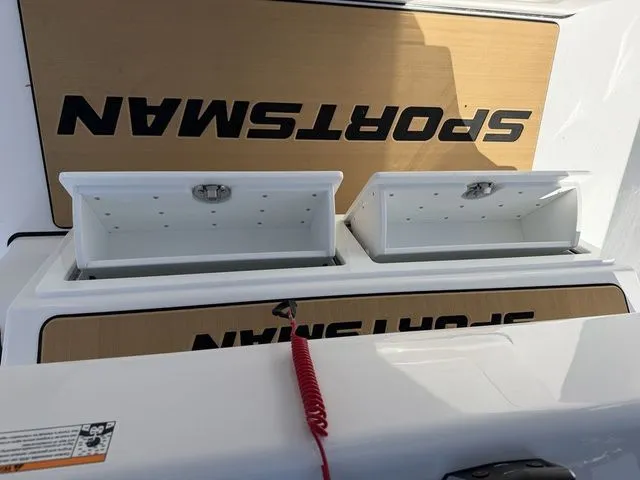 Slide: The Image of Sportsman Heritage 321 Center Console 2026 - 13