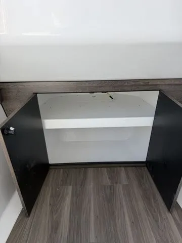 Slide: The Image of Sportsman Heritage 321 Center Console 2026 - 15