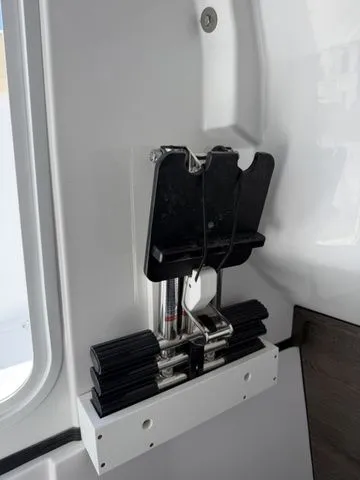 Slide: The Image of Sportsman Heritage 321 Center Console 2026 - 16