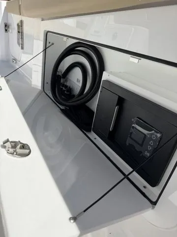 Slide: The Image of Sportsman Heritage 321 Center Console 2026 - 23