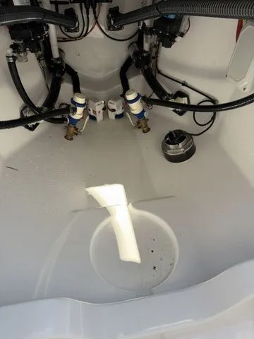 Slide: The Image of Sportsman Heritage 321 Center Console 2026 - 28