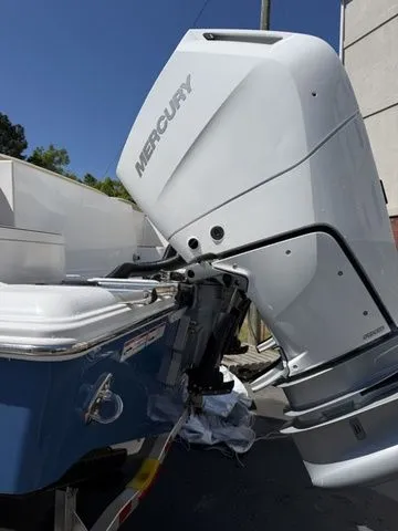 Slide: The Image of Sportsman Heritage 321 Center Console 2026 - 31