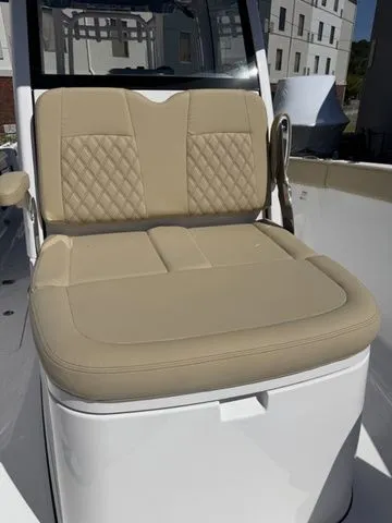 Slide: The Image of Sportsman Heritage 321 Center Console 2026 - 8
