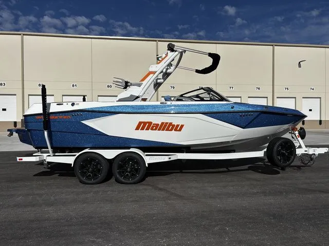 Slide: The Image of Malibu Wakesetter 23 LSV 2026 - 6