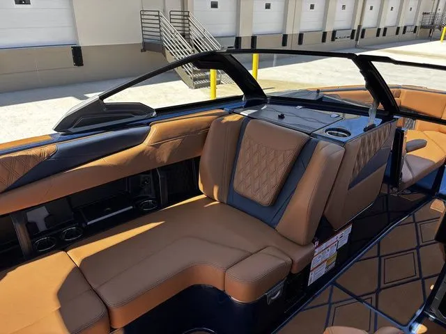 Slide: The Image of Malibu M230 2026 - 12