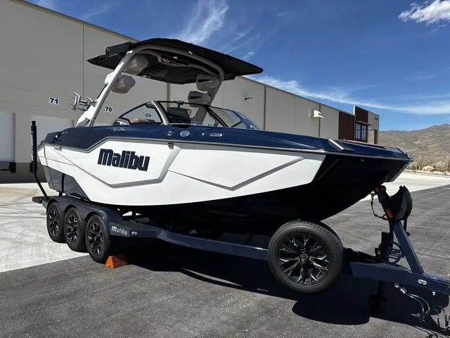 Slide: The Image of Malibu M230 2026 - 7