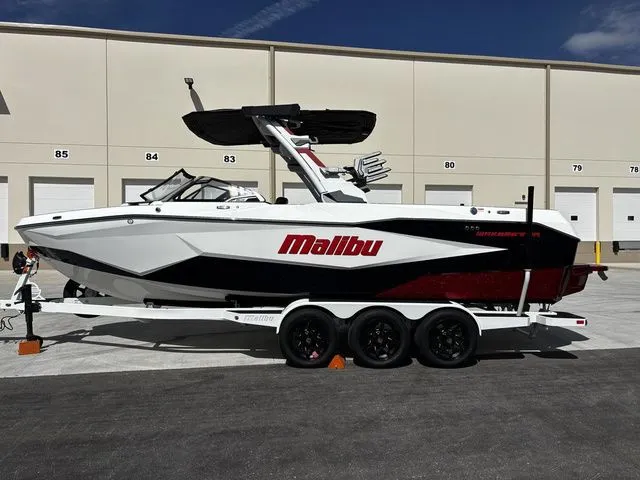 The Image of Malibu Wakesetter 25 LSV 2026 - 1