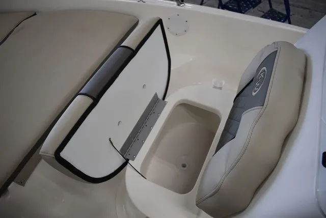 Slide: The Image of Key West 1720 Center Console 2026 - 39