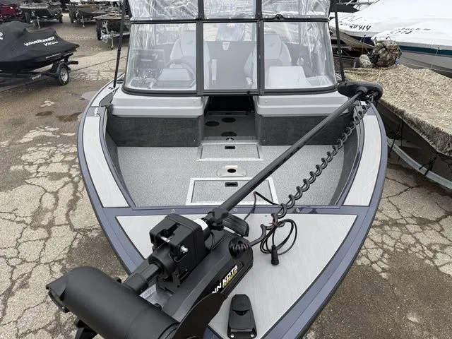 Slide: The Image of Starcraft Fishmaster 196 DC 2026 - 4