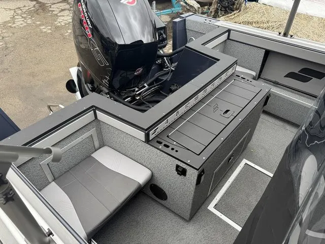 Slide: The Image of Starcraft Fishmaster 196 DC 2026 - 7