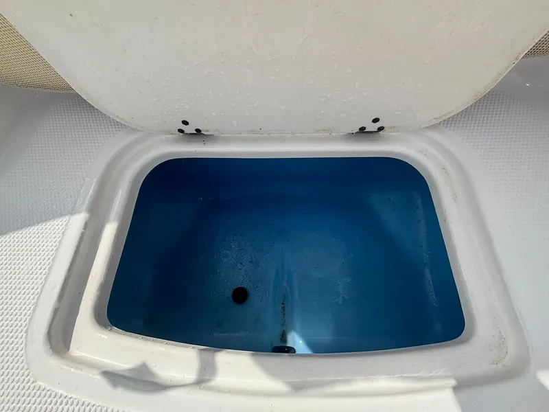 Slide: The Image of Tracker 2150 Tahoe 2017 - 19