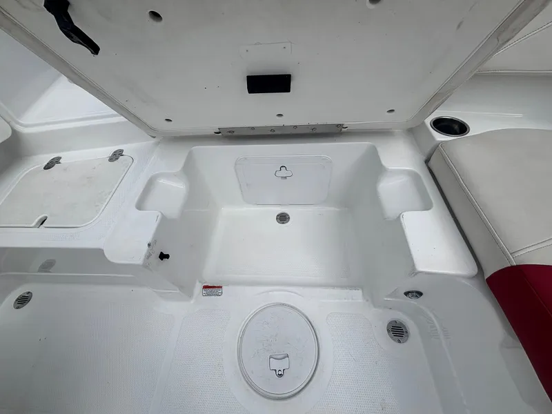 Slide: The Image of Tracker 2150 Tahoe 2017 - 26