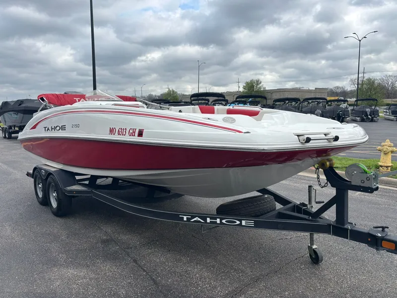 Slide: The Image of Tracker 2150 Tahoe 2017 - 3