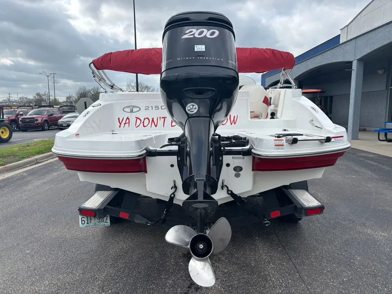 Slide: The Image of Tracker 2150 Tahoe 2017 - 6